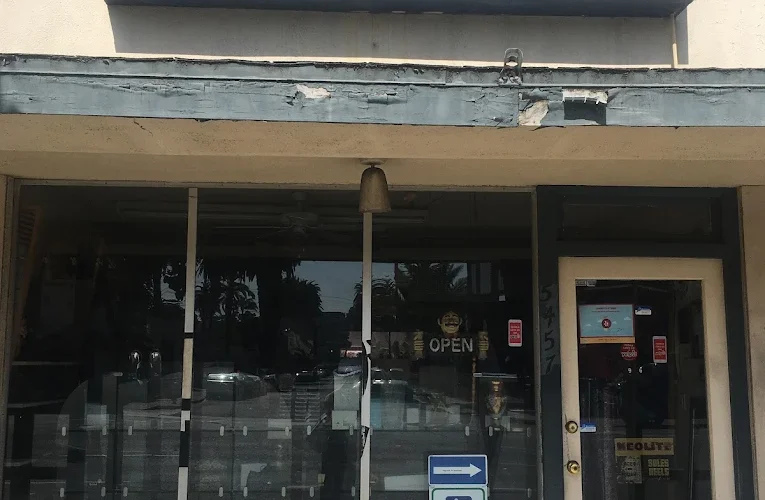 Mike's Shoe Repair - Sepulveda